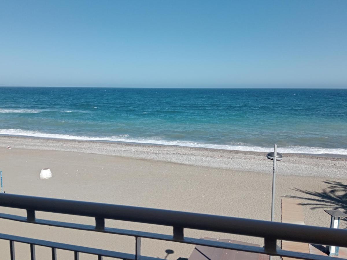 Primera Linea De Playa A 10 Min Estepona Сан-Луис-де-Сабинильяс Экстерьер фото